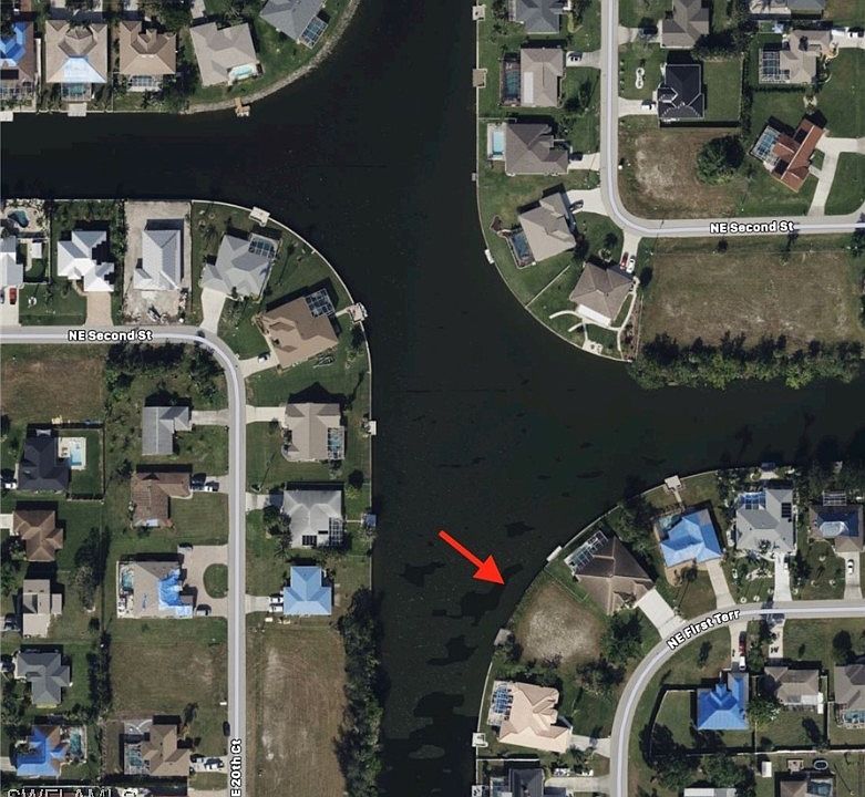 1st image of 114 NE 21st Ave