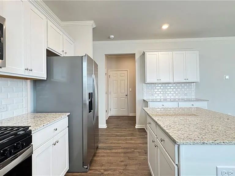 56 Thompson Ridge Ln — Photo 12