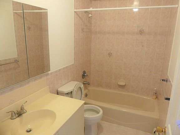 4th image of 6409 Pleasantview St Fl 1ST