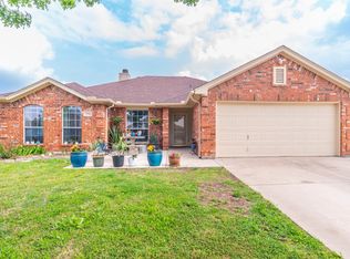 1702 Millbrook Dr, Midlothian, TX 76065