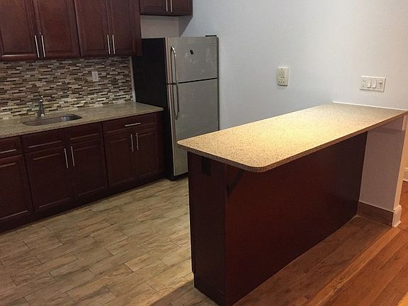 3rd image of 4529 42nd St APT 2
