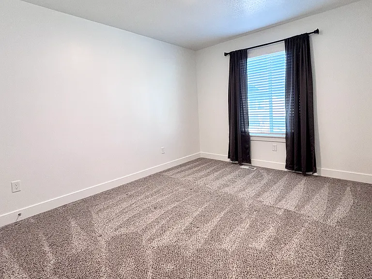 538 N 100 E — Photo 10