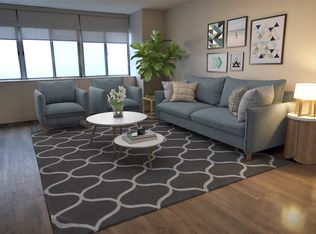Leaside Towers, Toronto, ON M4H 1L6