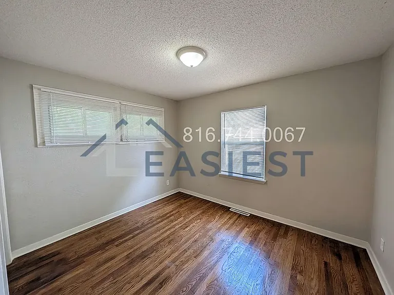 6315 E 149th St — Photo 16
