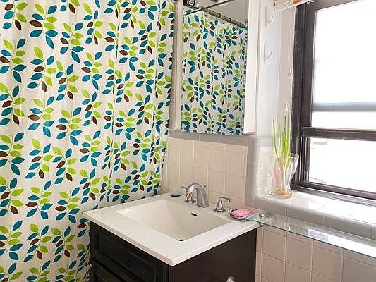 2nd image of 209 W 104th St #E