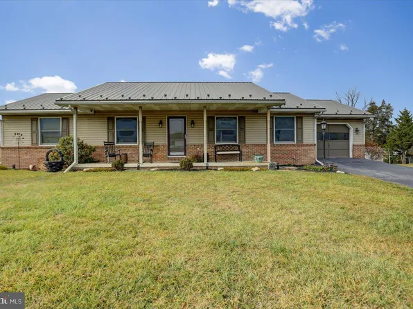 9231 Branch St, Greencastle, PA 17225