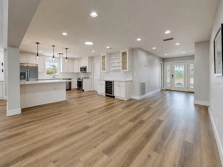 6513 Abaco Dr — Photo 9
