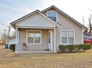 120 W Dowden Dr, Mustang, OK 73064