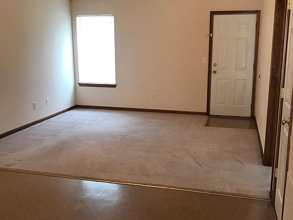 5th image of 2040 Hidden Valley Ct