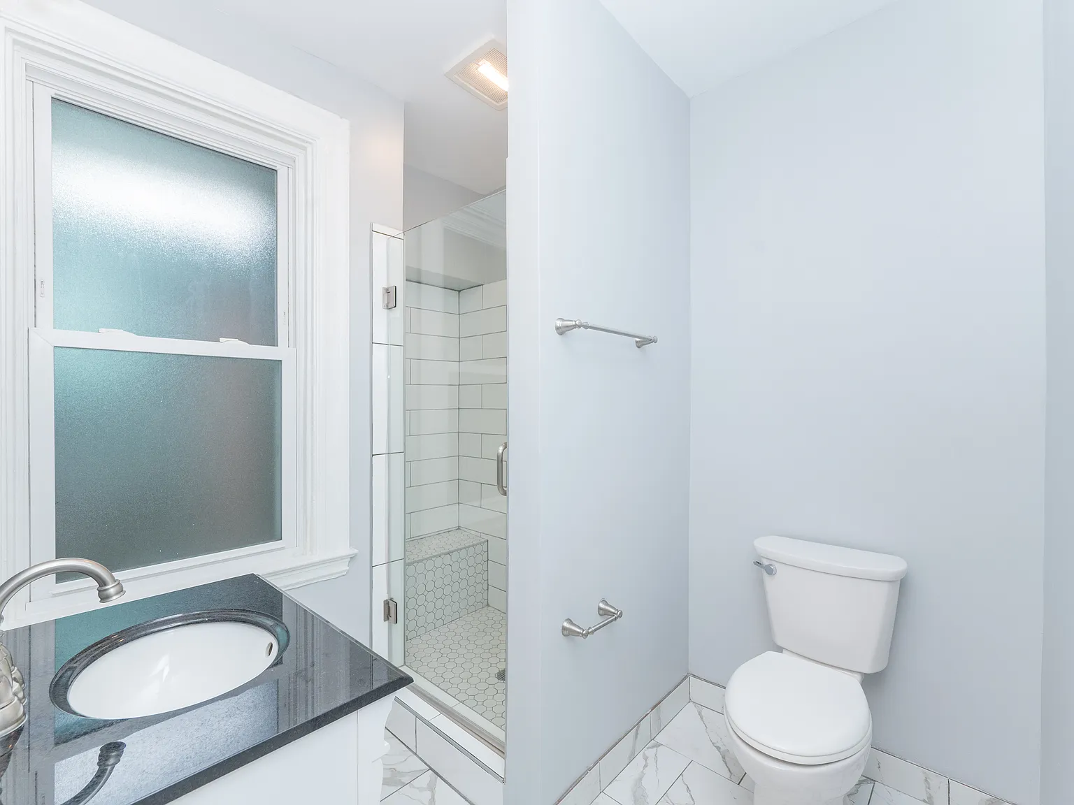 3 bed, 1485 sqft, $1,950 — Photo 3