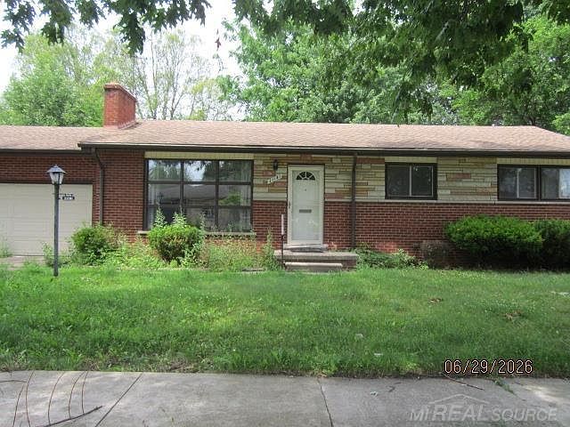 1st image of 21181 Gordon Rd