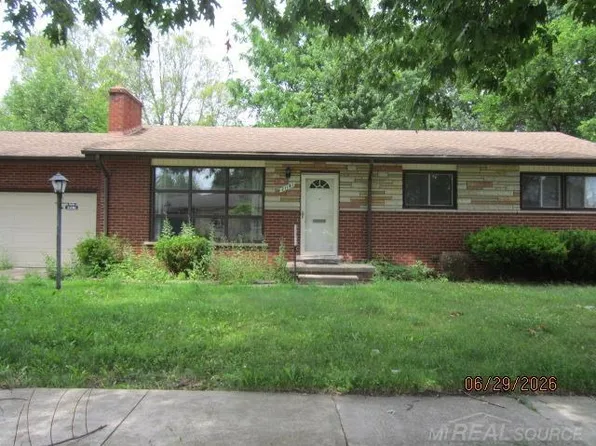 21181 Gordon Rd, Saint Clair Shores, MI 48081