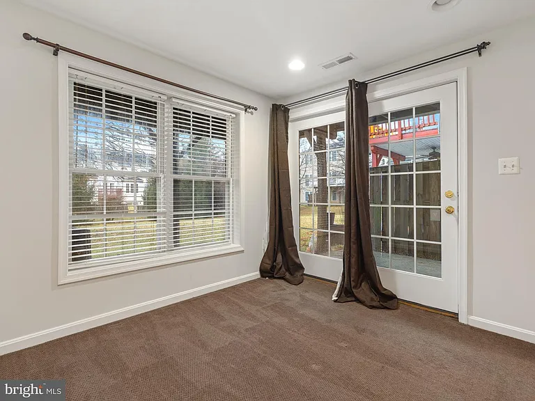 2807 Cornet Ct — Photo 4