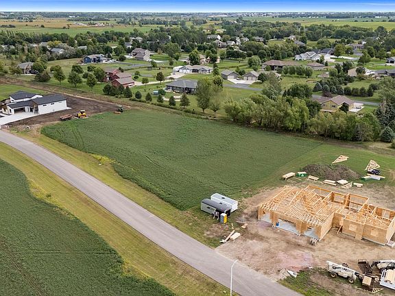 5th image of Prairie Cir