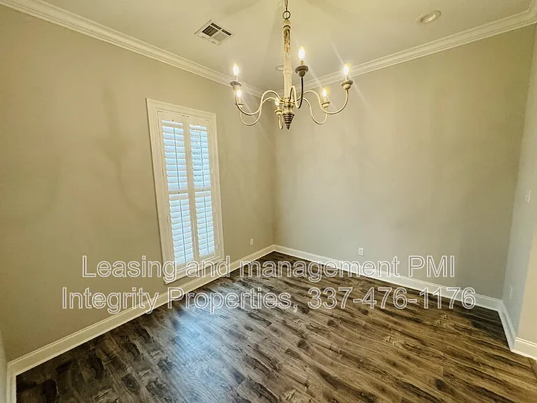 113 Oak Village Dr — Photo 13