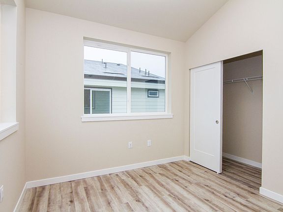 5th image of 4013 S Puget Sound Ave #B103