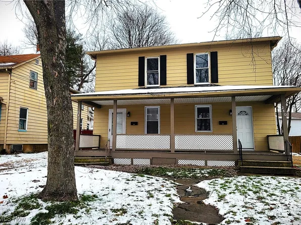 240 Warren Ave, Niles, OH 44446