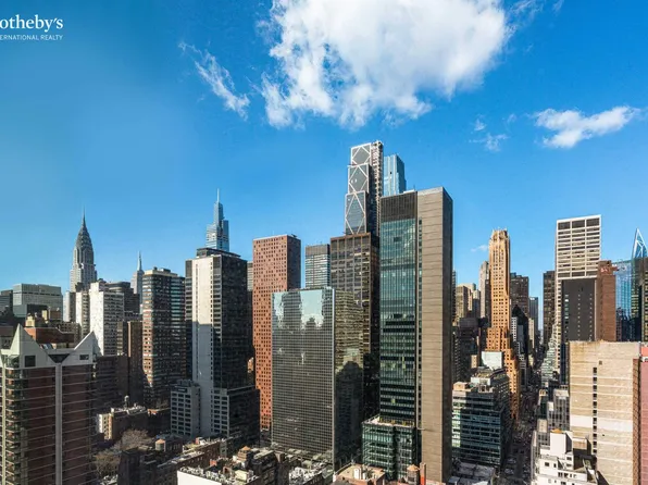 305 East 51st Street image 9 of 22