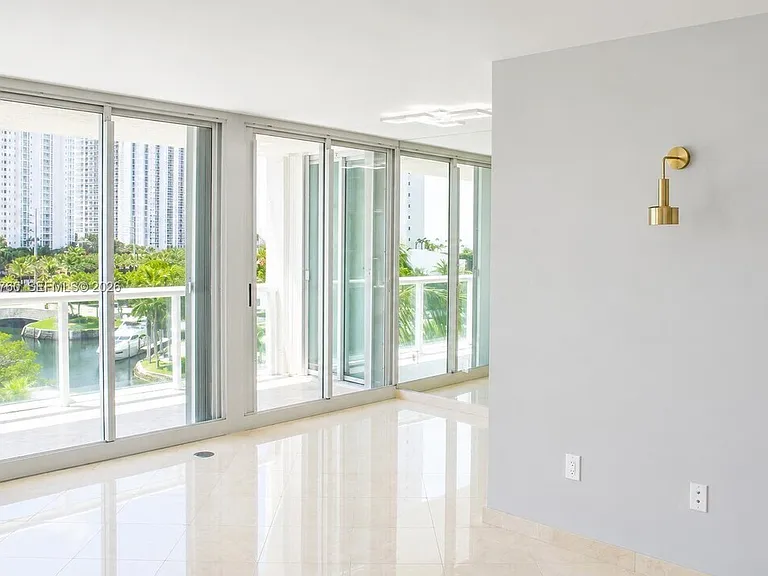16400 Collins Ave #CU-542 — Photo 6