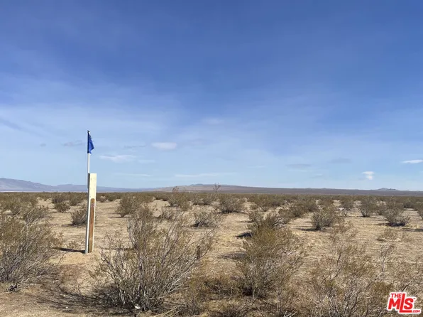 0 Goldenhead St, Mojave, CA 93501