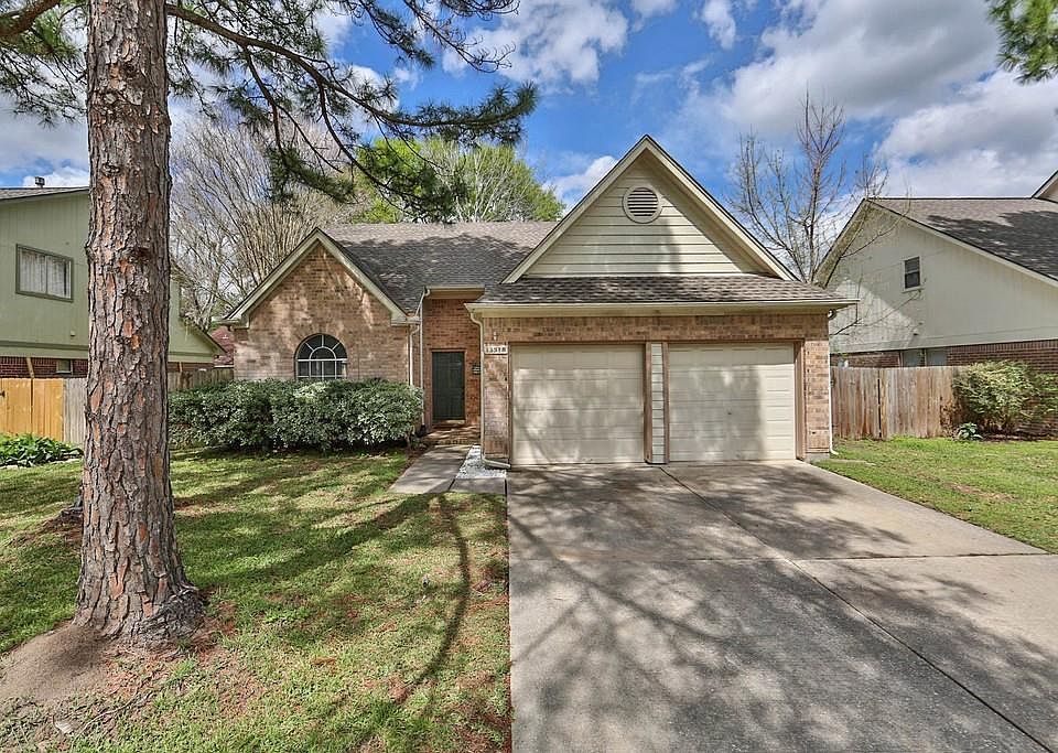 1st image of 13518 Ryanwood Dr