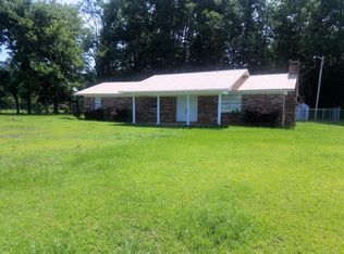 5150 Lynch Dr, Marianna, FL 32446