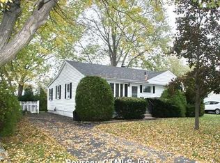 56 Wind Sock Rd, West Haven, CT 06516