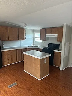 120 Downey Rd — Photo 9
