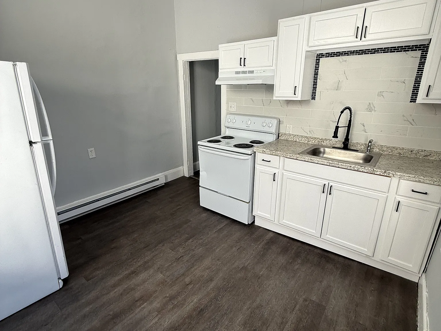 2 bed, 1100 sqft, $1,250 — Photo 1