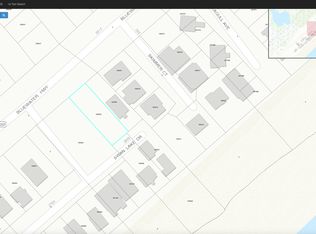2811 Swan Ct, Freeport, TX 77541
