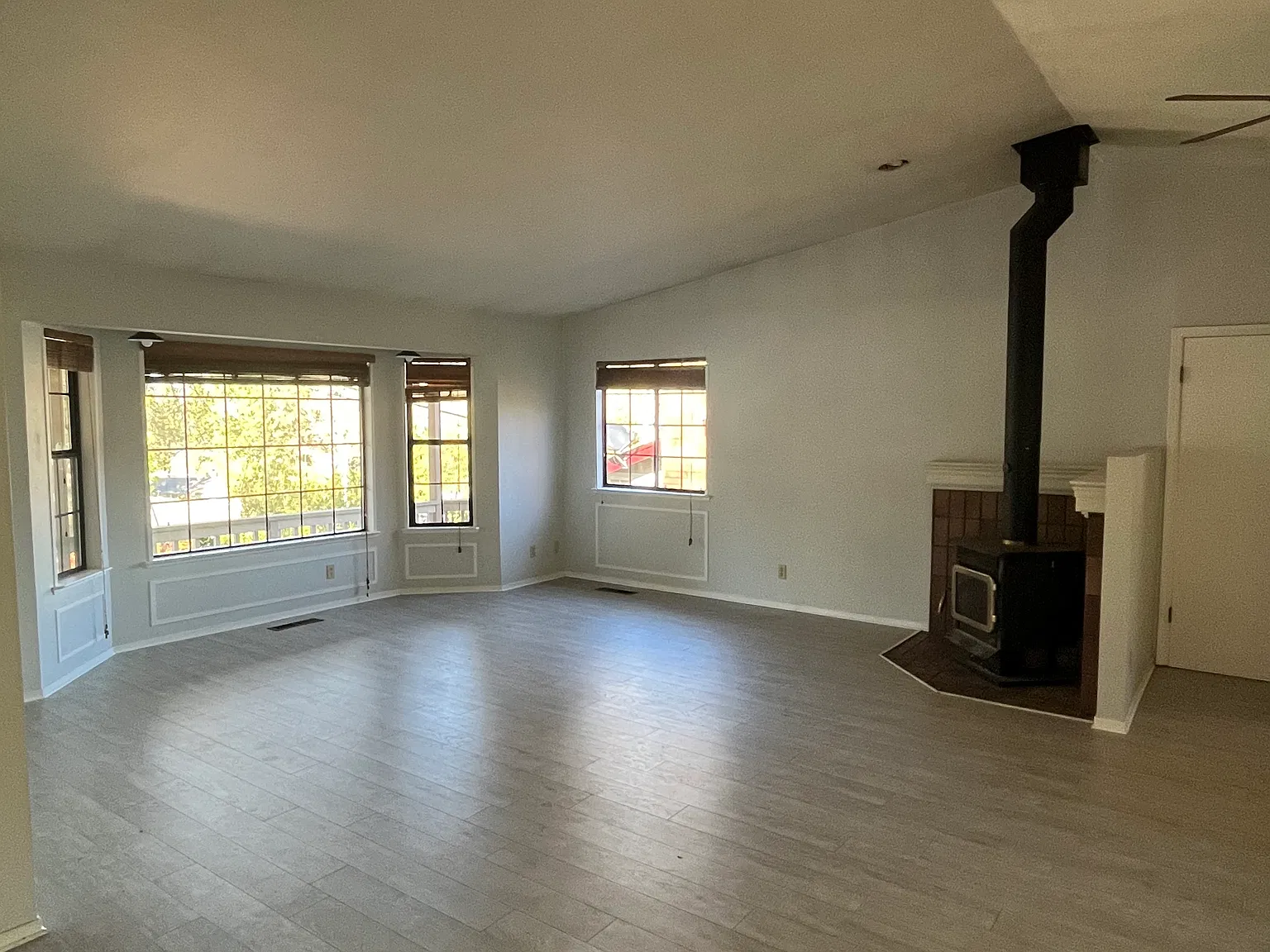 3 bed, 1496 sqft, $3,050 — Photo 4