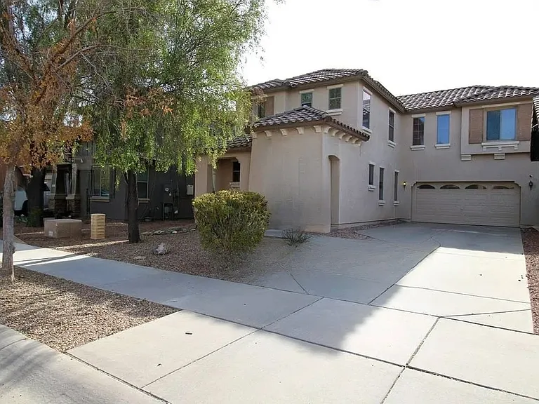 15447 W Poinsettia Dr — Photo 1