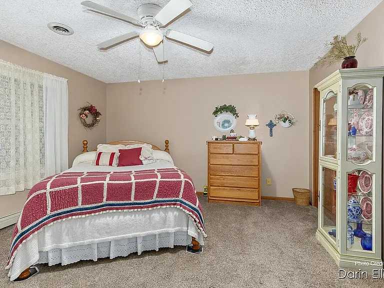 167 Holiday Dr — Photo 15
