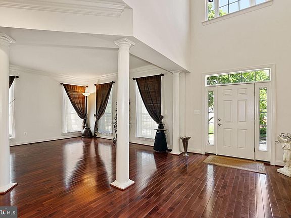 5th image of 2976 Trousseau Ln