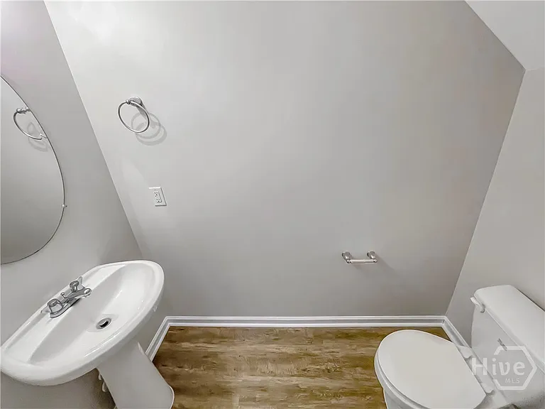 40 Transom Rd — Photo 8