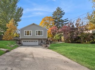 1108 N Main St, Wheaton, IL 60187