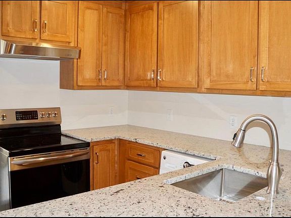 4th image of 3449 Sandner Ct APT A