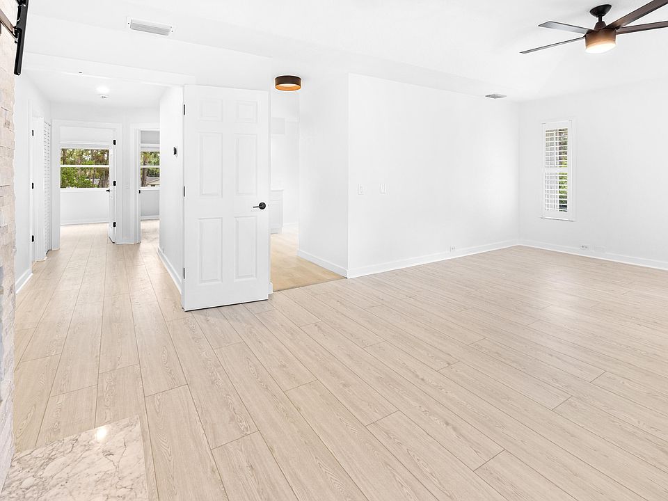 1st image of 12674 152nd Street N