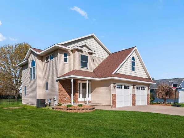 102 Vine St, Cadillac, MI 49601