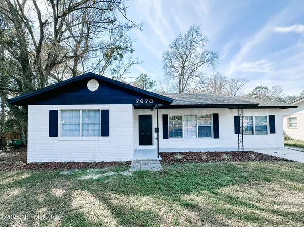 7670 PRAVER Drive E, Jacksonville, FL 32217