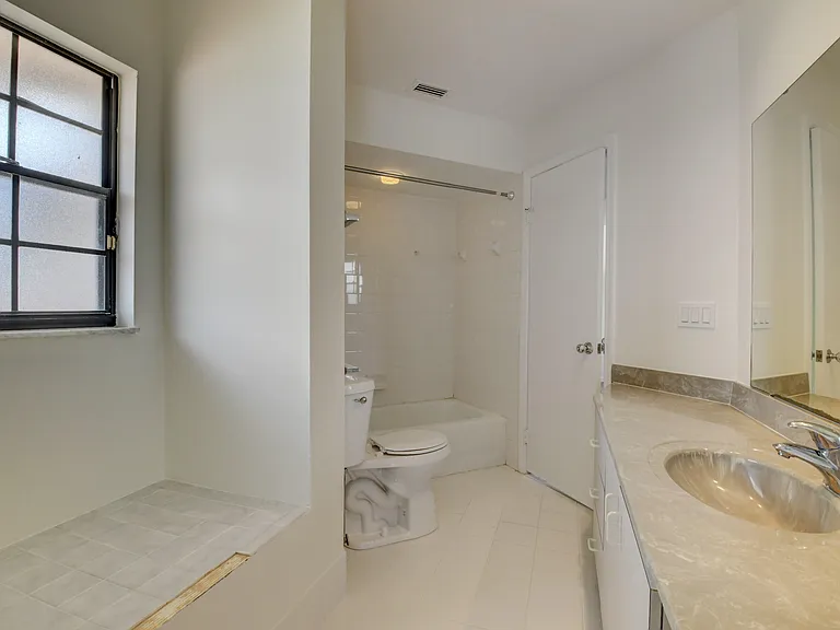 8644 Eagle Run Dr #18 — Photo 30