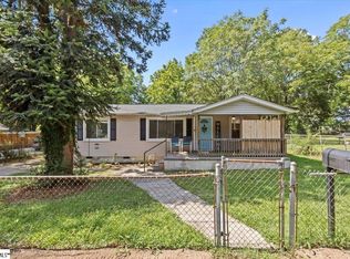 218 Palmer St, Greer, SC 29651