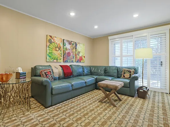 4525 Greystone Avenue image 16 of 24