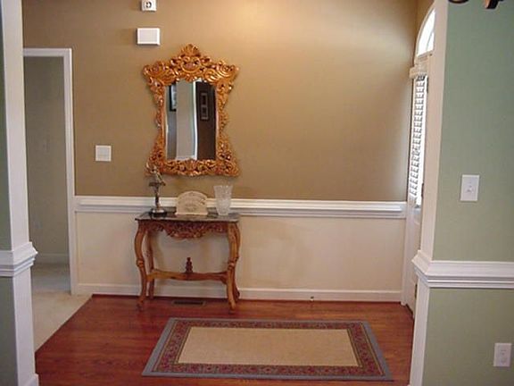 Hardwood Floor Foyer