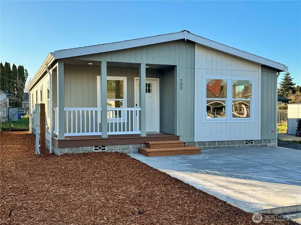 703 S 8th Avenue, Kelso, WA 98626
