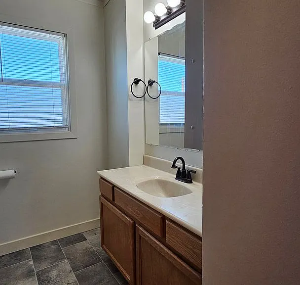 1500 Thayer Dr — Photo 19