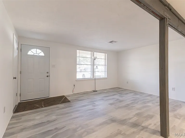617 Wisteria Rd — Photo 13