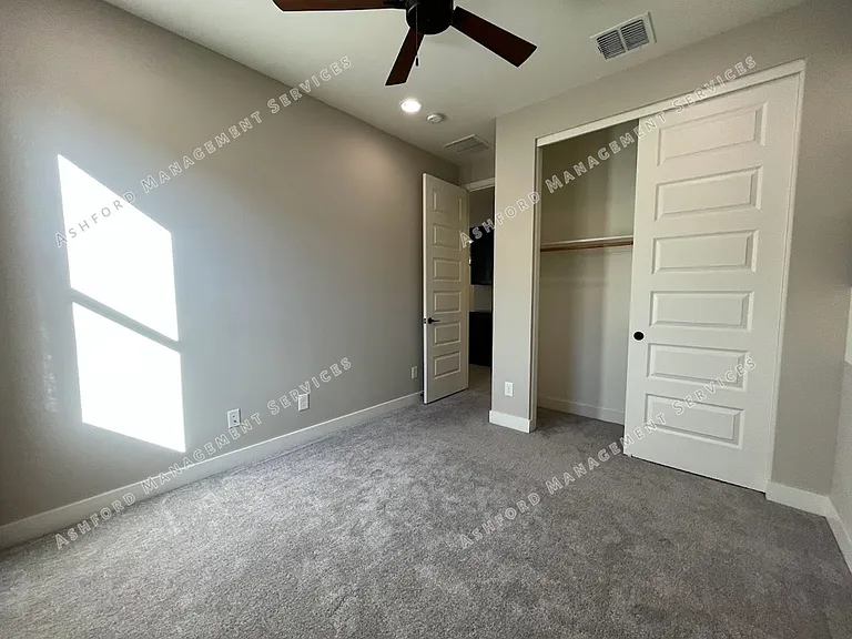 9582 W Cashman Dr — Photo 46