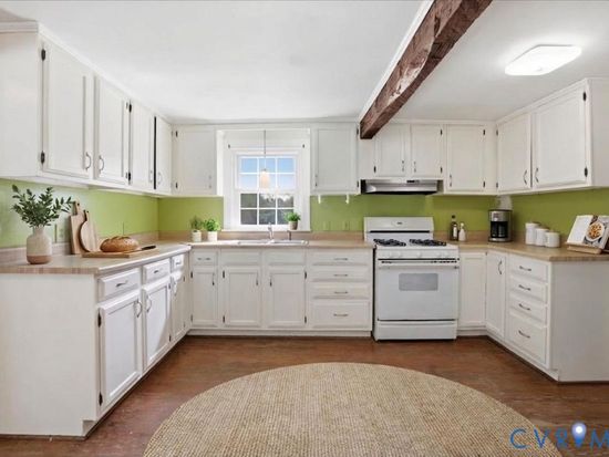 8153 E Patrick Henry Rd, Ashland, VA 23005