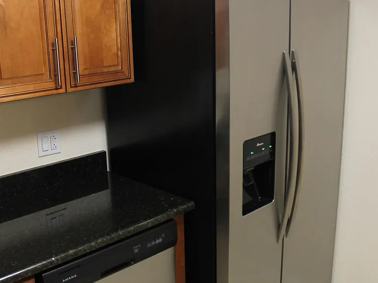 770 SE 2nd Ave #E201 — Photo 6